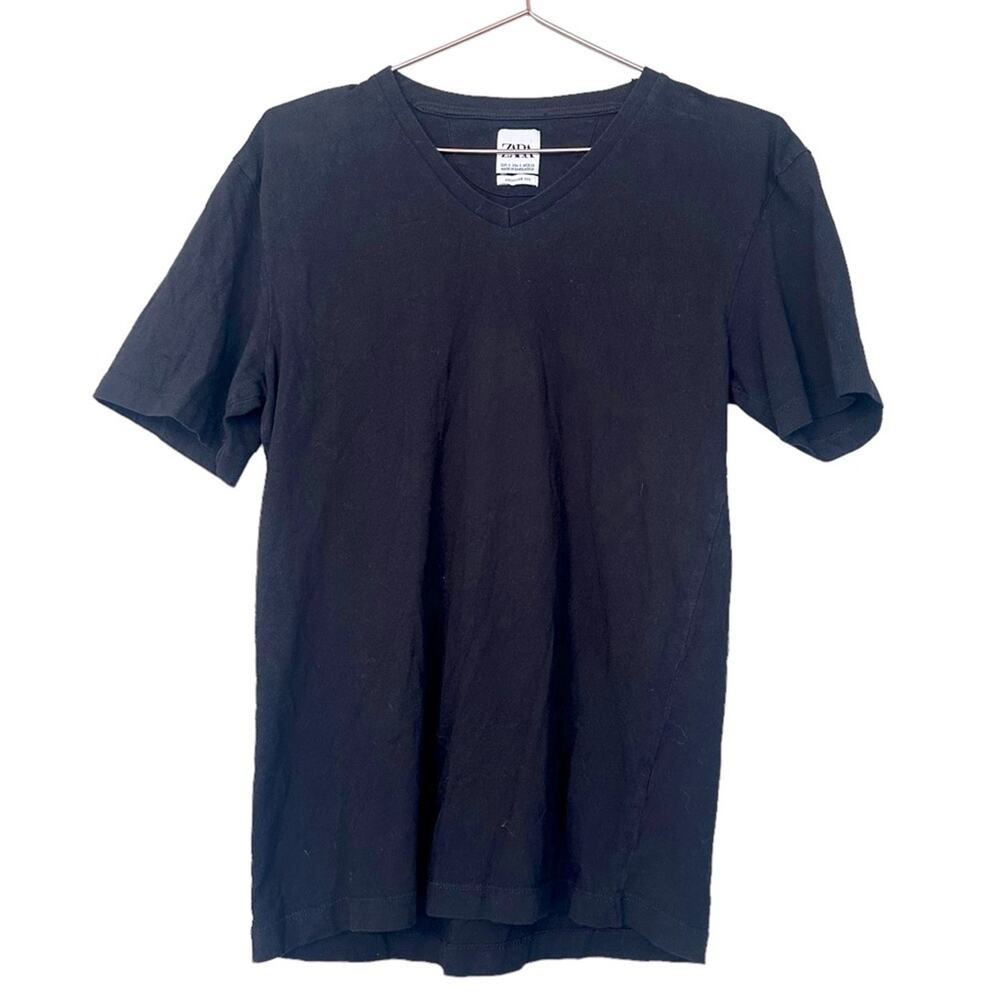 Zara Regular Fit V-Neck Black Tee size small